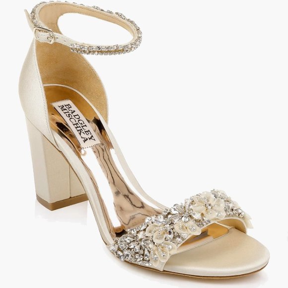 Badgley Mischka Size 9 Finesse Ivory Satin Jeweled Dress Sandals Heels Shoes